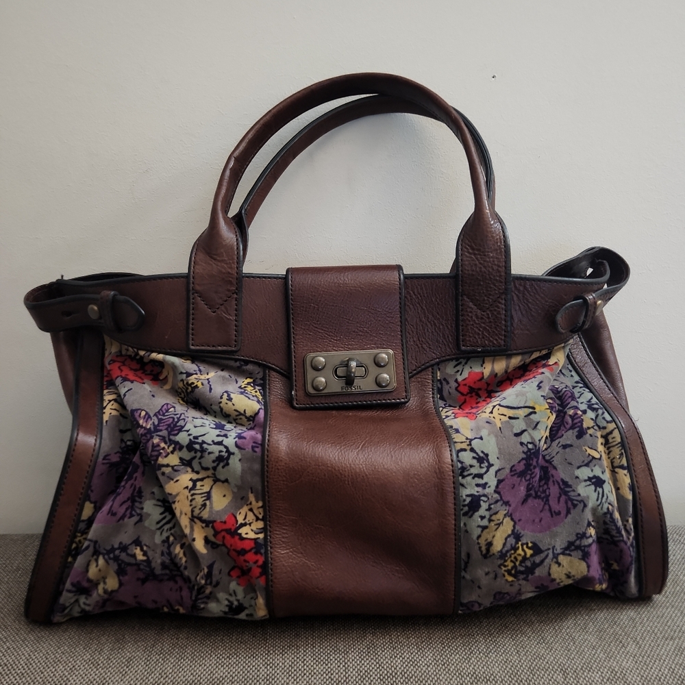 FOSSIL Vintage Reissue Large Leather/Tapestry Weekender Large maxi Tote purse.